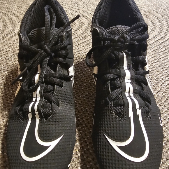 Nike alpha cleats size 4y - Picture 3 of 9